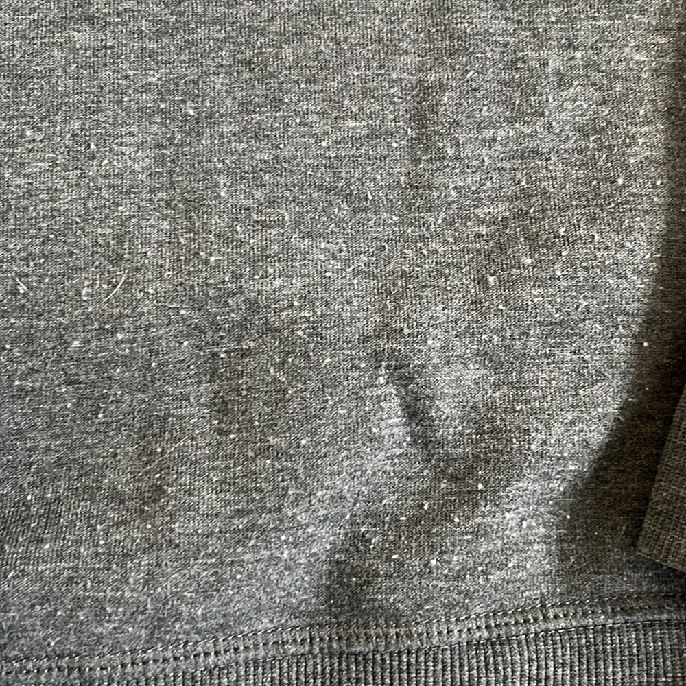 Sweatshirt - Picture 2 of 4